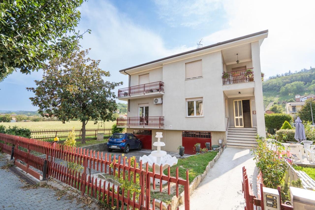 Private Parking, With Hill View Apartment Alba  Exterior photo